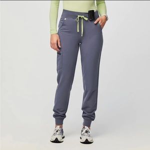 NWOT space navy figs Zamora joggers small petite